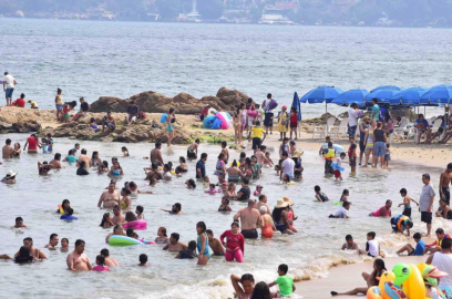 Anuncian que prohibirán acampar en las playas de Acapulco