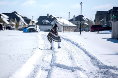 Gobernador Greg Abbott emite declaración de desastre por tormenta de hielo en Texas