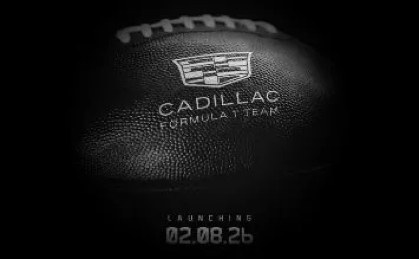 Cadillac elige el Super Bowl para revelar el auto que manejará Checo Pérez