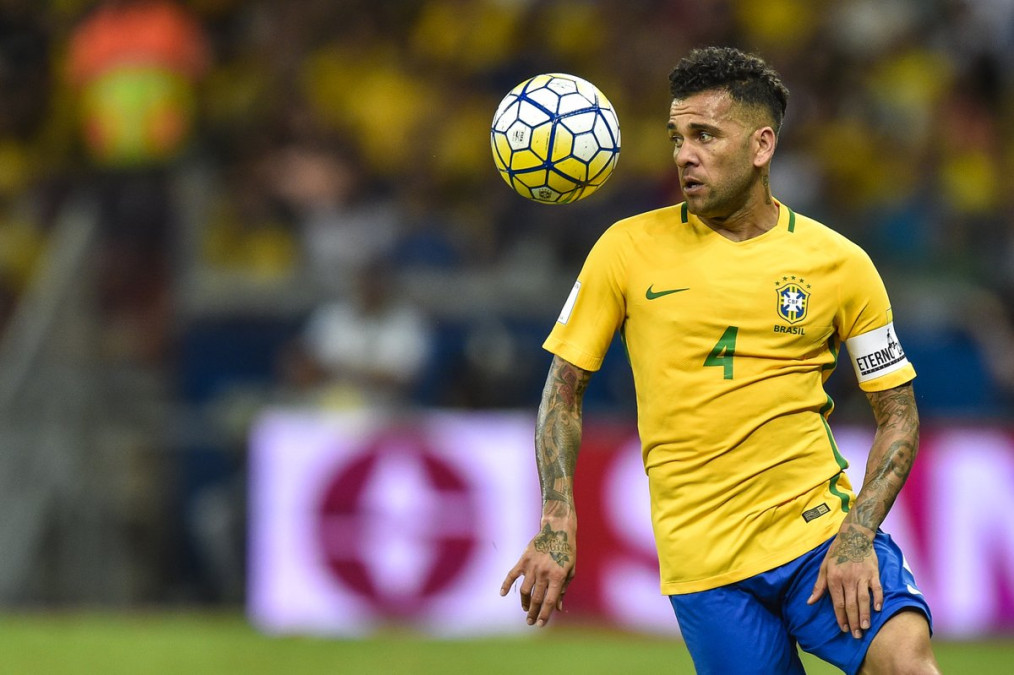 Dani Alves se perderá el Mundial por lesión