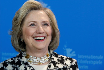 Hulu prepara serie sobre la vida de Hillary Clinton, de no haberse casado con Bill Clinton
