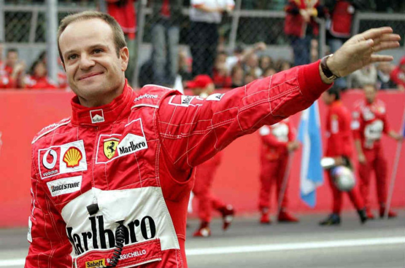 Retiran tumor a Rubens Barrichello