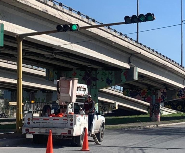 Reparó Gobierno de Reynosa, semáforos en distintas avenidas