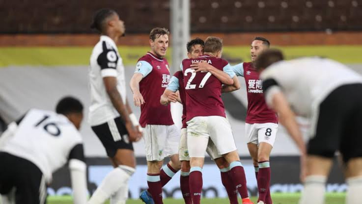 Fulham desciende tras perder contra el Burnley