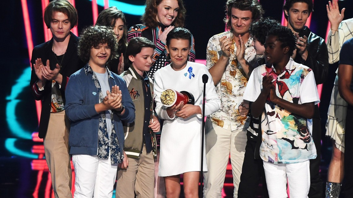 La Bella y la Bestia junto con Stranger things ganadores de la noche de los Mtv Awards