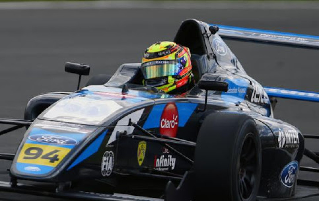 Sebastián Álvarez en top ten de Fórmula 4 Británica