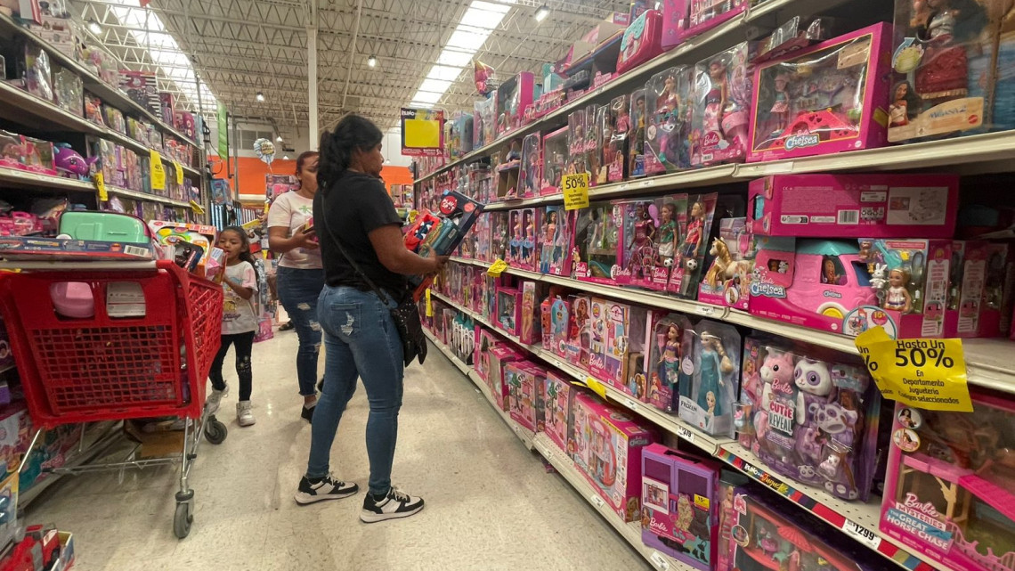 Compras de última hora llenan las calles de Reynosa