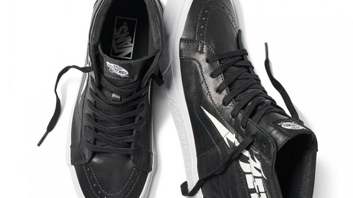 Metallica lanza línea de tenis con Vans