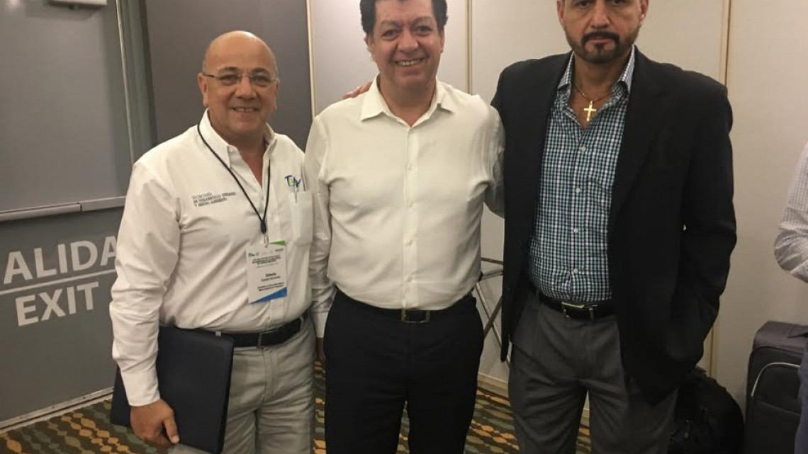 Sin precedentes reunión de Desarrollo Económico y empresarios