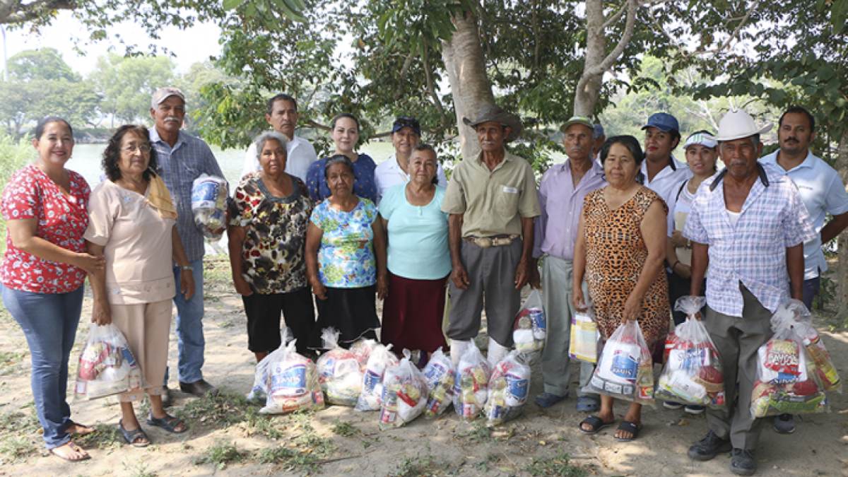 Entrega DIF  Altamira apoyos alimentarios