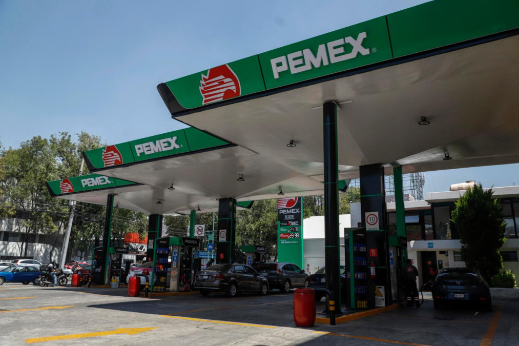 Acuerdo para topar en $24.00 precio de la gasolina entra en vigor el lunes