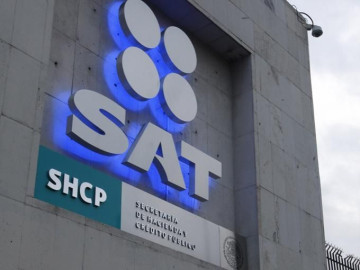 SAT y CRE firman acuerdo para verificar cumplimiento de obligaciones en sector energético