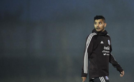 Tecatito será baja ante Croacia