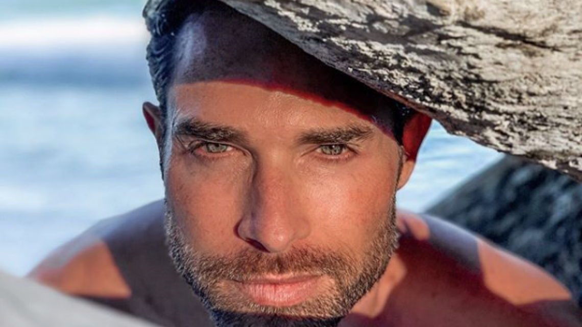 Sebastián Rulli enciende las redes sociales con sensuales fotografías