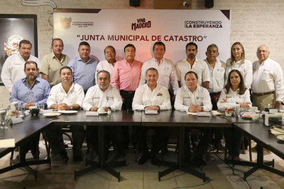 Preside Oseguera instalación de la junta municipal de catastro