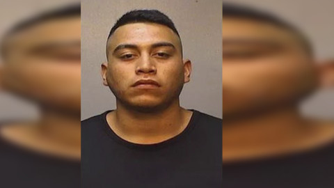 Se entrega un joven acusado de apuñalamiento