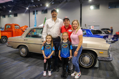 Recorrió Carlos Peña Ortiz la exhibición Car Fest Reynosa 2023 