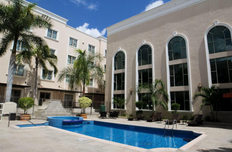 Ofrecen hoteles descuentos para vacacionar sin salir de la ciudad