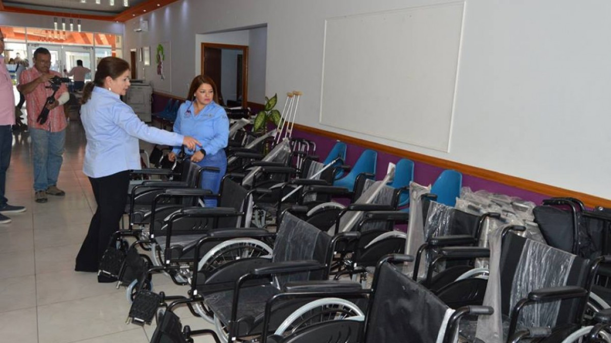 Supervisa Rosy Corro apoyos enviados por el DIF Estatal 