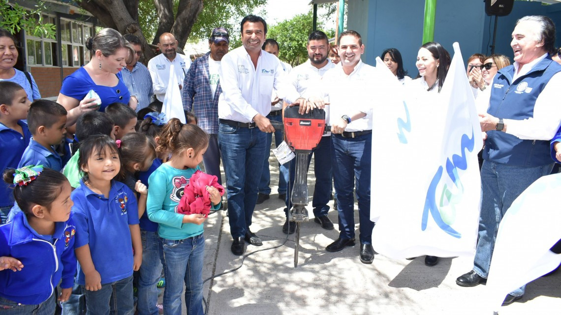 ITIFE y alcalde comienzan obras de construcción 