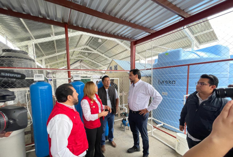 Entregan planta purificadora a albergue “Senda de Vida”