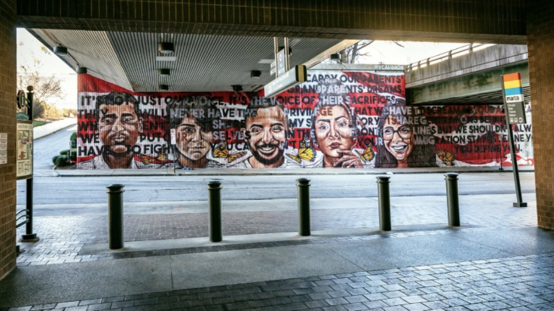 Yehimi Cambrón, la mexicana que pone color al Super Bowl LIII