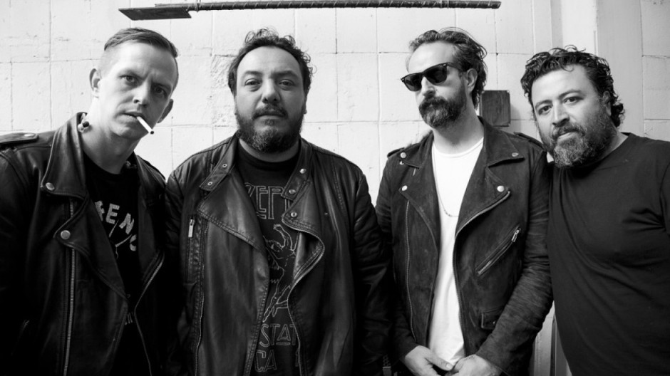 Roban equipo de sonido y conciertos a Molotov