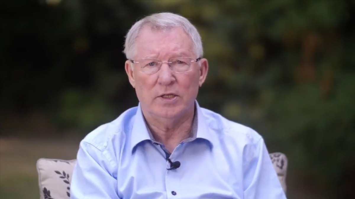 Vuelve sir Alex Ferguson, tras operación