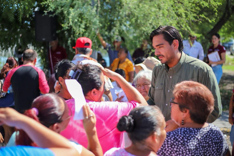 Adoptan en Paseo de Las Flores apoyo del Gobierno de Reynosa