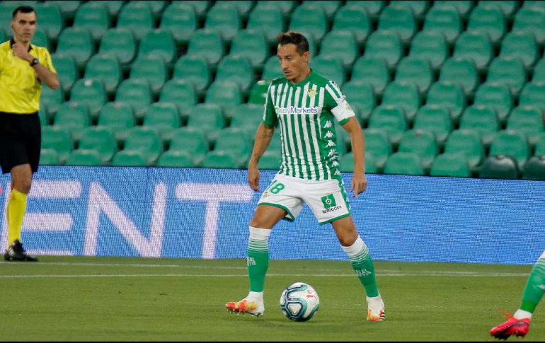 Andrés Guardado supera el COVID-19 