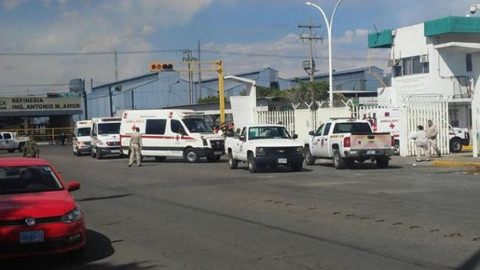 Instalaciones de Pemex estallan y dejan a ocho heridos 