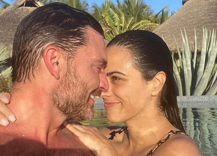 Ella es la nueva novia de Julián Gil