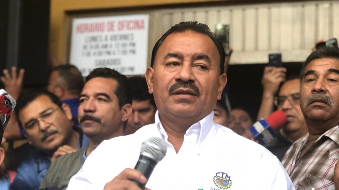Continúan diálogos con obreros y maquiladoras 