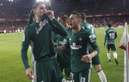 Real Betis vence 5-3 al Sevilla