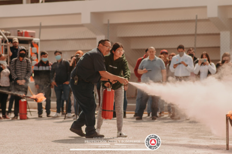 Impartió PCyB de Reynosa taller sobre combate de incendios