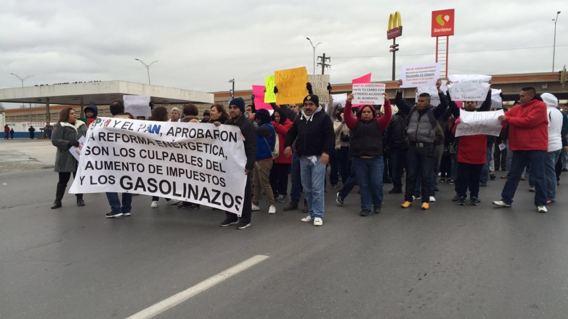 Más de 500 personas marchan contra el gasolinazo en Matamoros