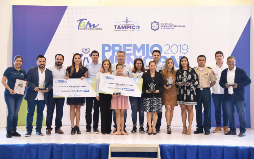Premia alcalde de Tampico a los deportistas más destacados de Tampico