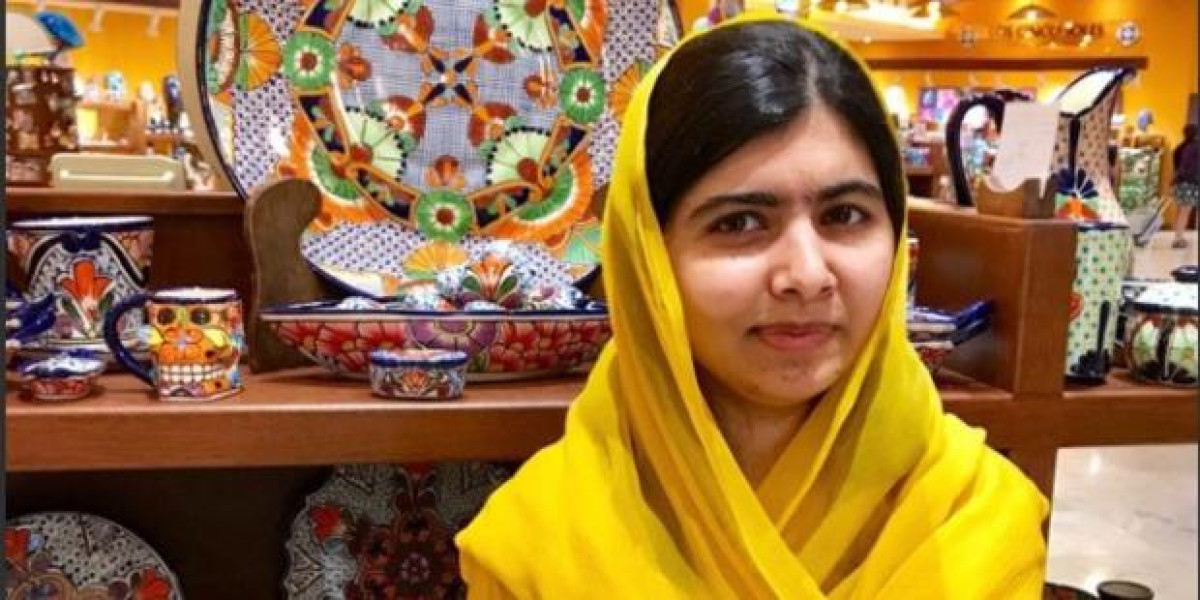 Por cada conferencia Malala cobra 2.5 mdp