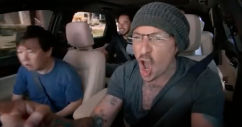 Linkin Park publica su propio “Carpool Karaoke” con Chester