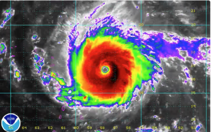 El huracán Irma se convierte en el más fuerte jamás registrado 