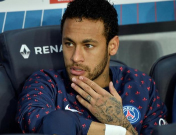 UEFA suspende tres partidos a Neymar 