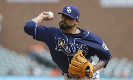 Sergio Romo hace historia en MLB al abrir dos juegos consecutivos