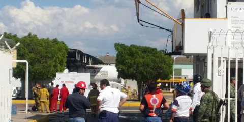 Instalaciones de Pemex estallan y dejan a ocho heridos 