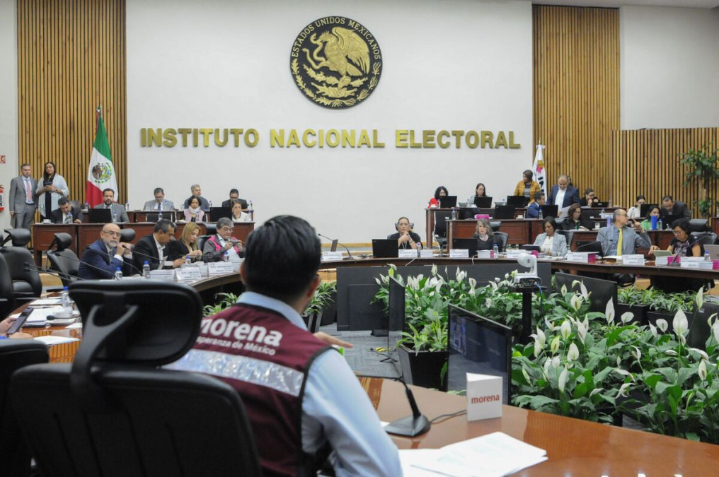 INE aprueba solicitar mil 511 mdp para elección judicial