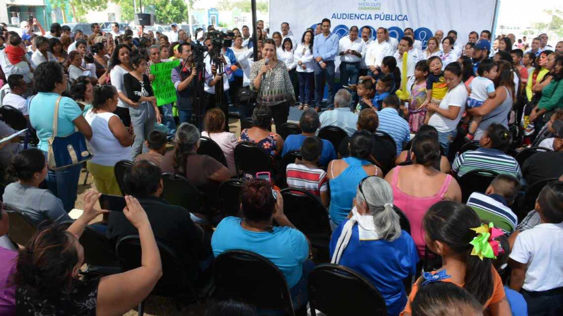 Recibe Maki Ortiz a más de mil ciudadanos en Audiencia Pública del Gobierno Municipal