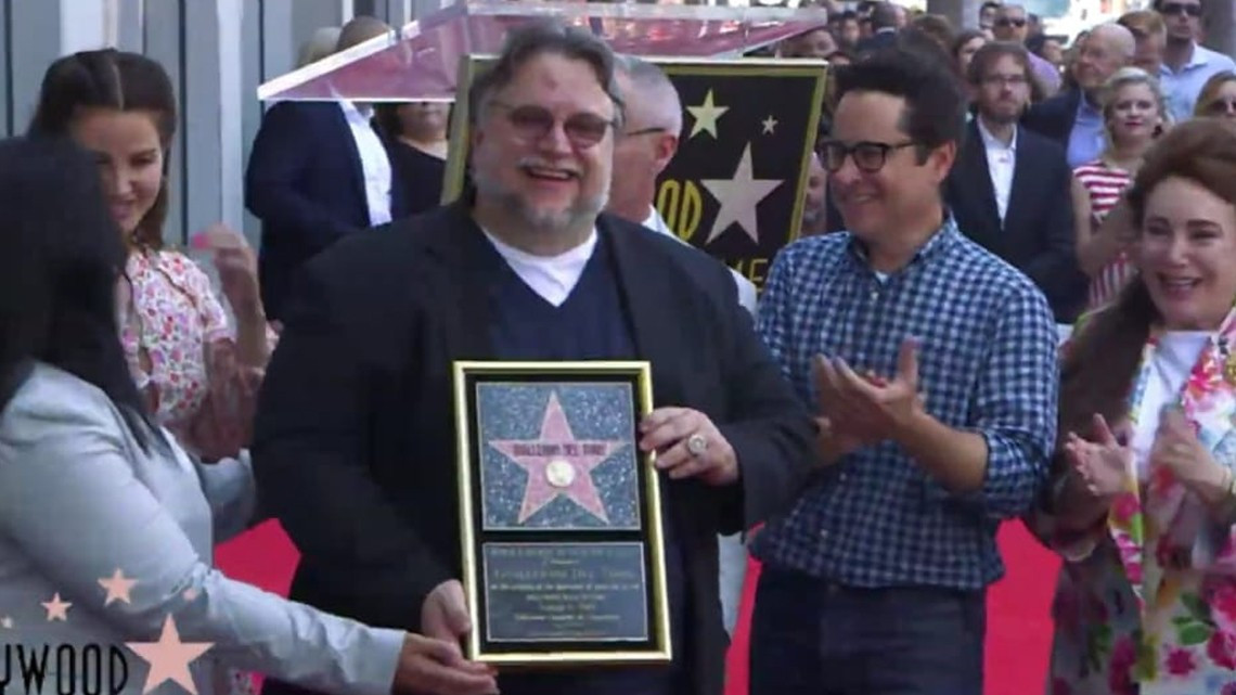 Guillermo del Toro recibe su estrella en el Paseo de la Fama de Hollywood