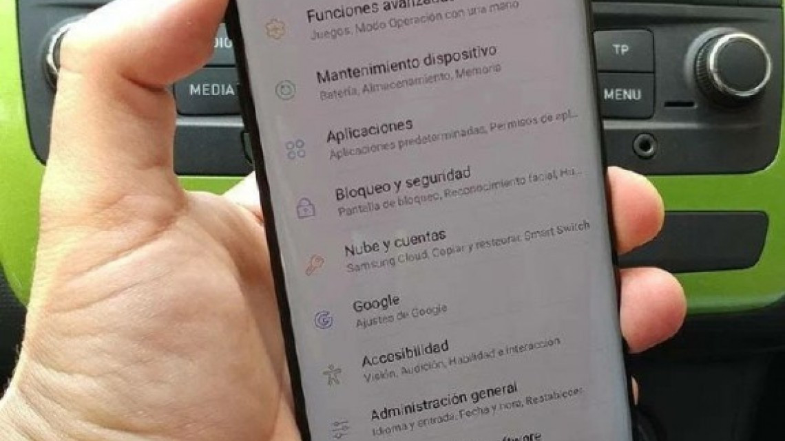 Sujeto publica fotos del nuevo Samsung Galaxy S8 