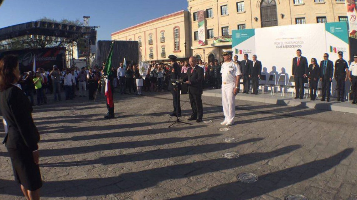 Celebran en Matamoros el Día de la Bandera 