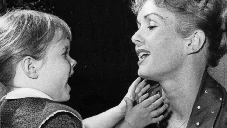 Debbie Reynolds y Carrie Fisher son homenajeadas en L.A.