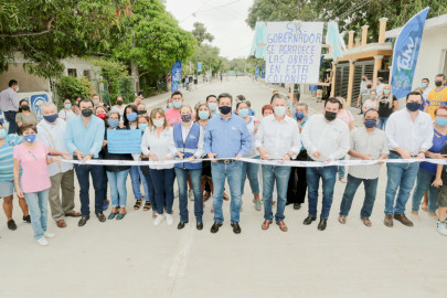  Inaugura Cabeza de Vaca pavimentaciones en Tampico